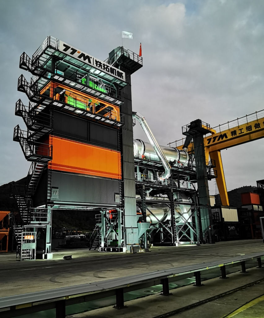bauma CHINA 2020前夕，鐵拓機(jī)械泉州設(shè)備展區(qū)喜迎首批嘉賓蒞臨
